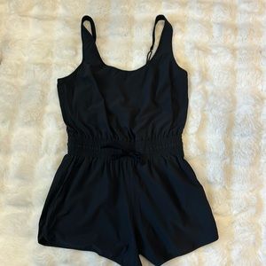 Women’s Abercrombie black romper size medium